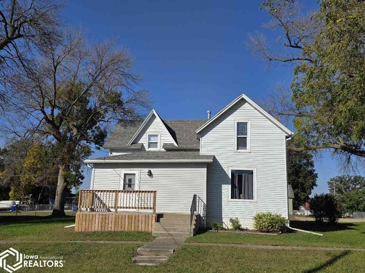 Homes For Sale - 627 2nd St<br/> Meservey, IA 50457