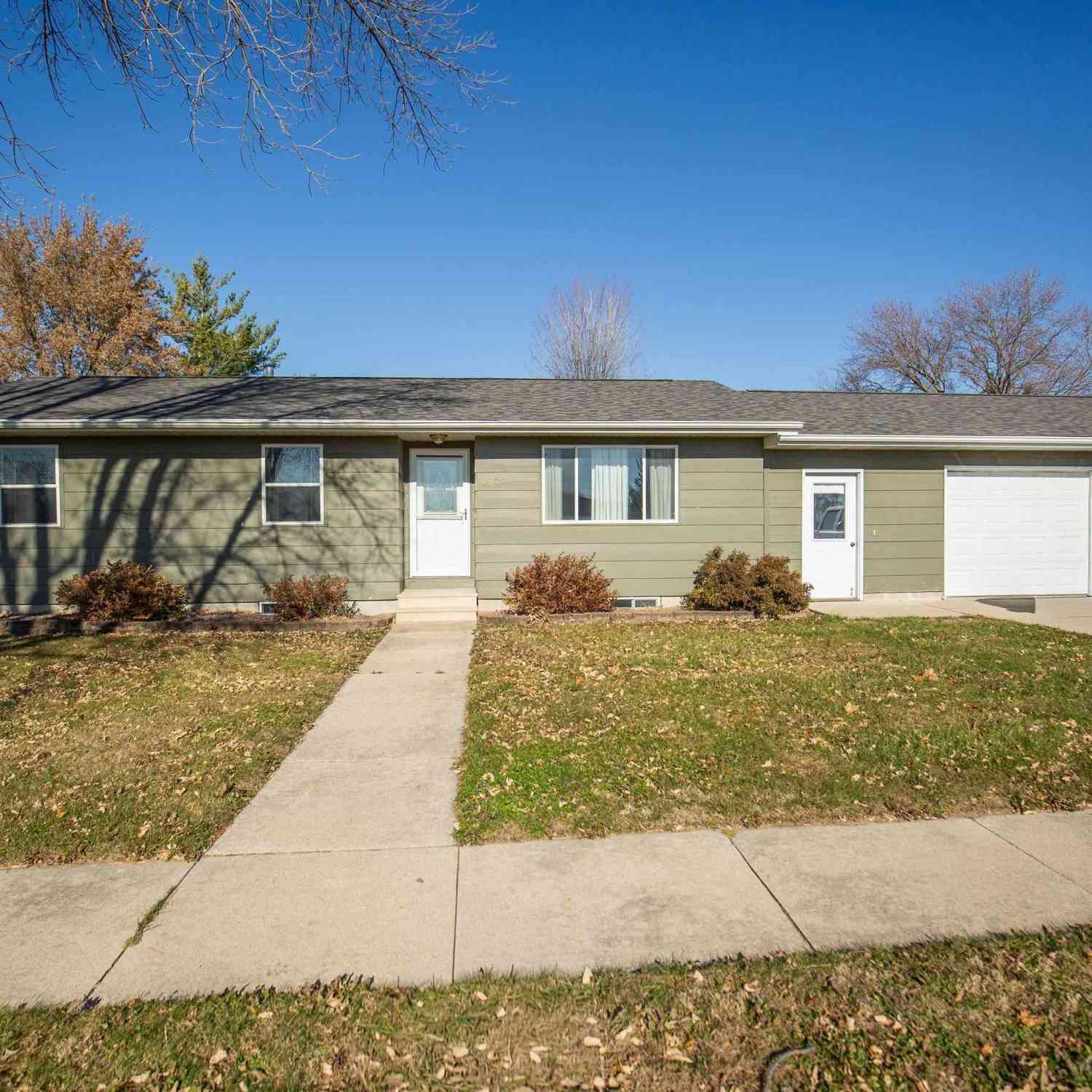 Homes For Sale - 2317 E Spruce Street<br/> Kossuth County, Algona, IA 50511