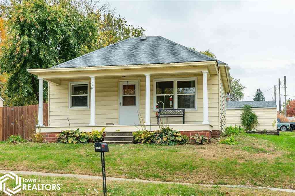 Homes For Sale - 330 N 1st Street<br/> Warren County, Carlisle, IA 50047
