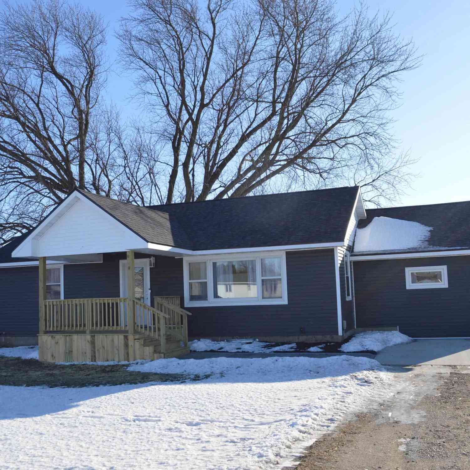 Homes For Sale - 4 W South Street<br/> Worth County, Manly, IA 50456