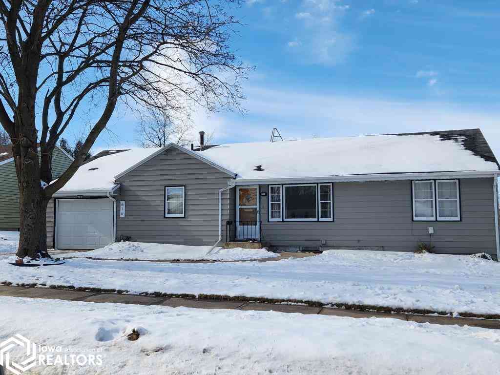 Homes For Sale - 616 S Louisiana Avenue<br/> Mason City, IA 50401
