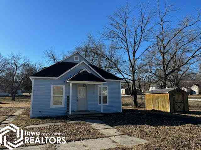Homes For Sale - 808 Washington Street<br/> Taylor County, Bedford, IA 50833