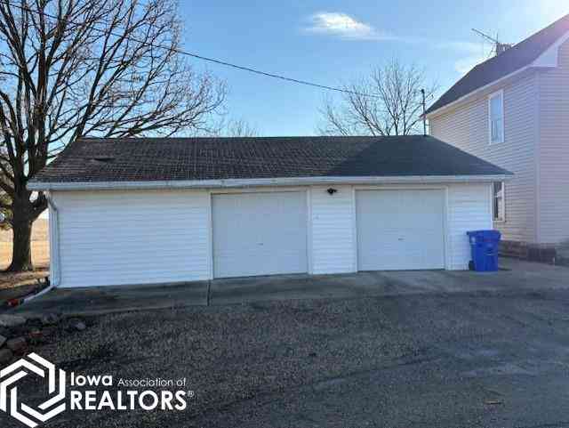 Homes For Sale - 826 2nd Street<br/> Meservey, IA 50457