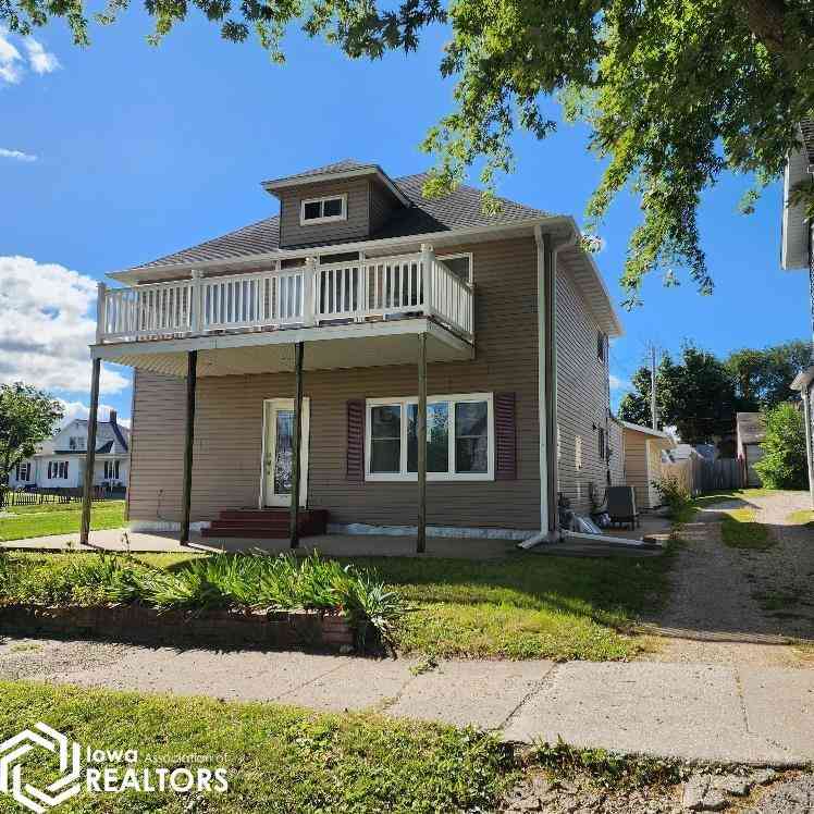 Homes For Sale - 604 W Boone Street<br/> Marshall County, Marshalltown, IA 50158