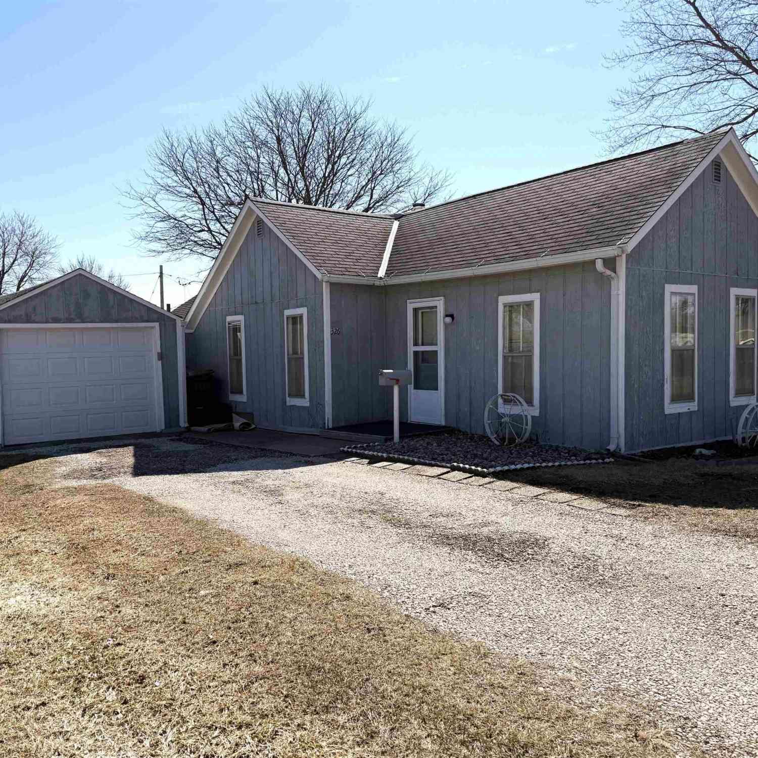 Homes For Sale - 326 N West Street<br/> Carroll, IA 51401