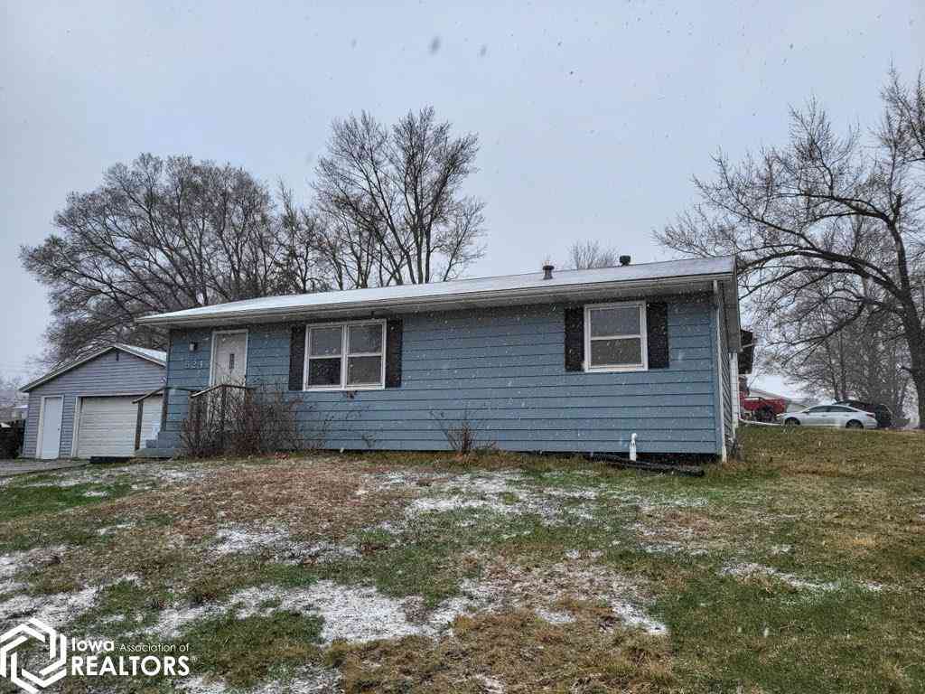 Homes For Sale - 524 Scandia Avenue<br/> Des Moines, IA 50315