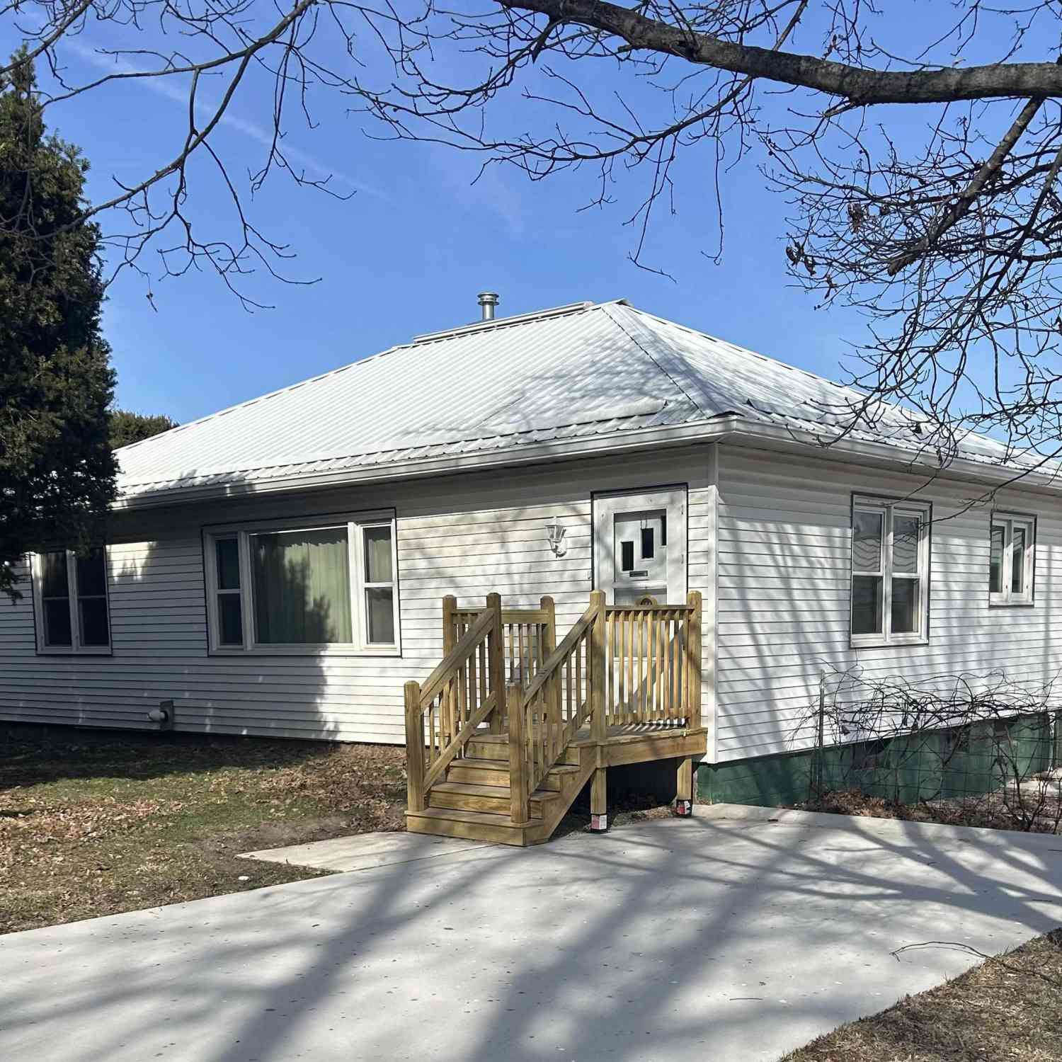 Homes For Sale - 106 N Center Street<br/> Tama County, Toledo, IA 50234