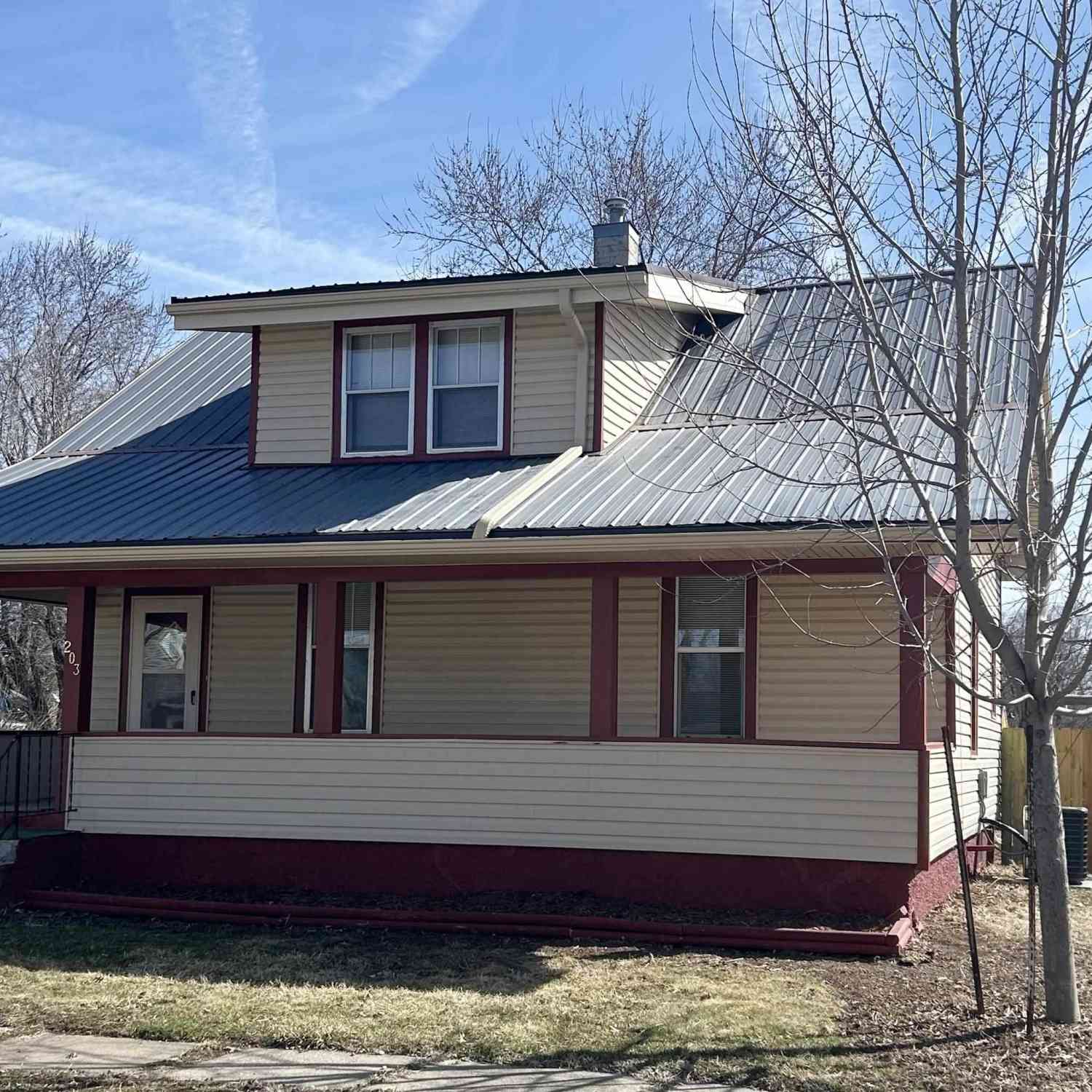 Homes For Sale - 203 Maple St.<br/> Marshall County, Clemons, IA 50051