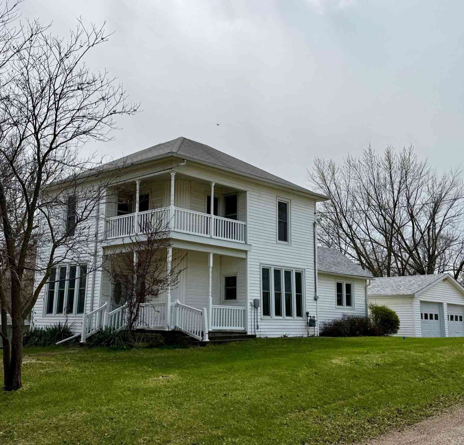 Homes For Sale - 502 S West Street<br/> Davis County, Bloomfield, IA 52537