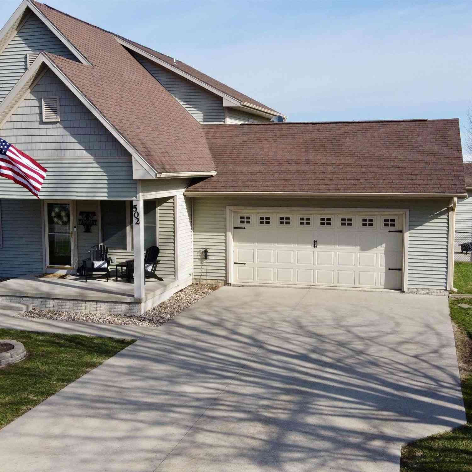 Homes For Sale - 502 W Central Avenue<br/> Jefferson, IA 50129