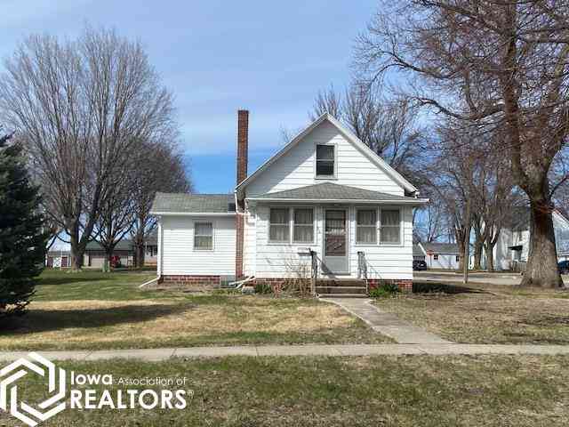 Homes For Sale - 326 1st Street NW<br/> Hancock County, Britt, IA 50423