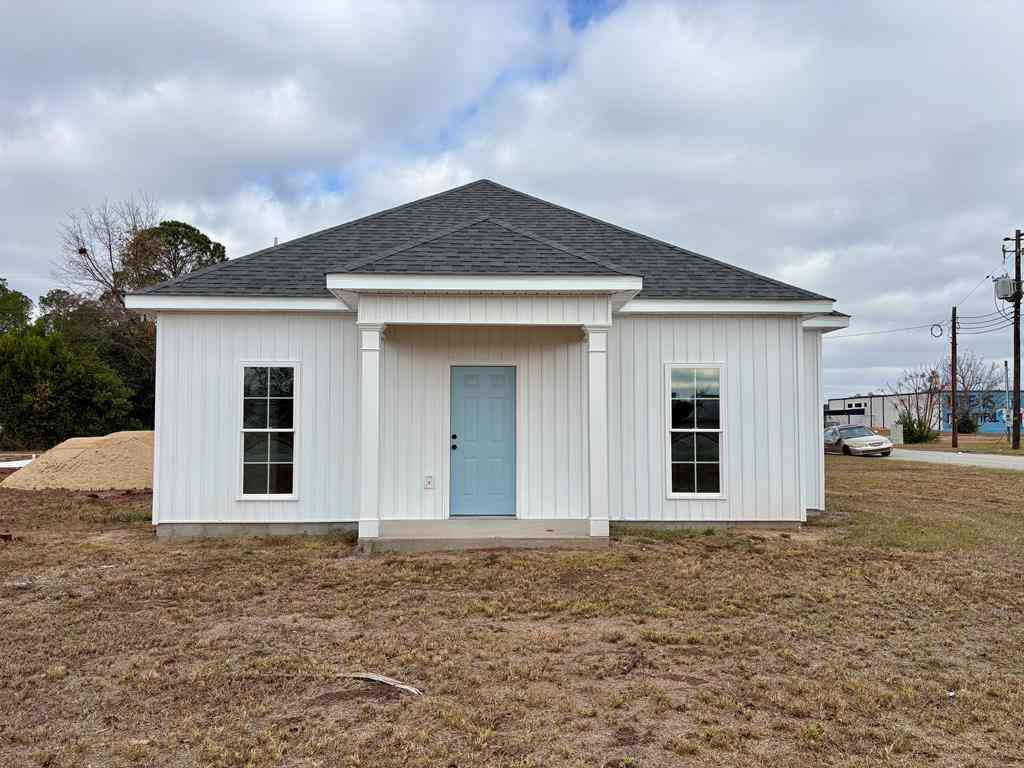 Homes For Sale - 1129 Gillionville Road<br/> Dougherty County, Albany, GA 31707