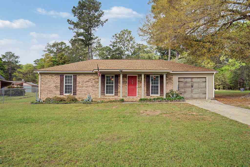 Homes For Sale - 529 Sportsman Club<br/> Leesburg, GA 31763