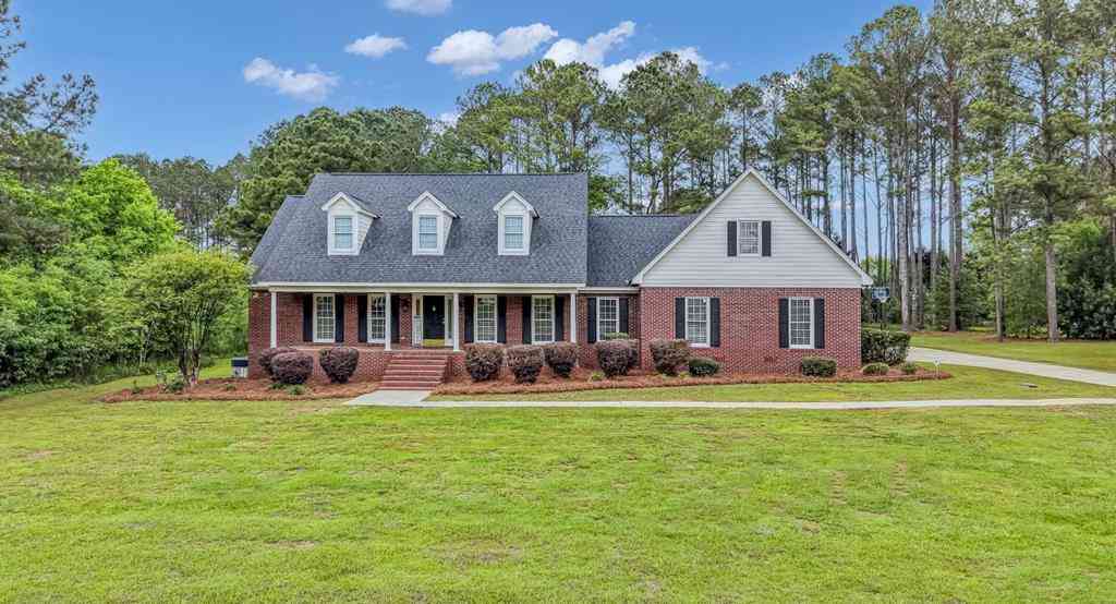 Homes For Sale - 135 Aspen Drive<br/> Leesburg, GA 31763