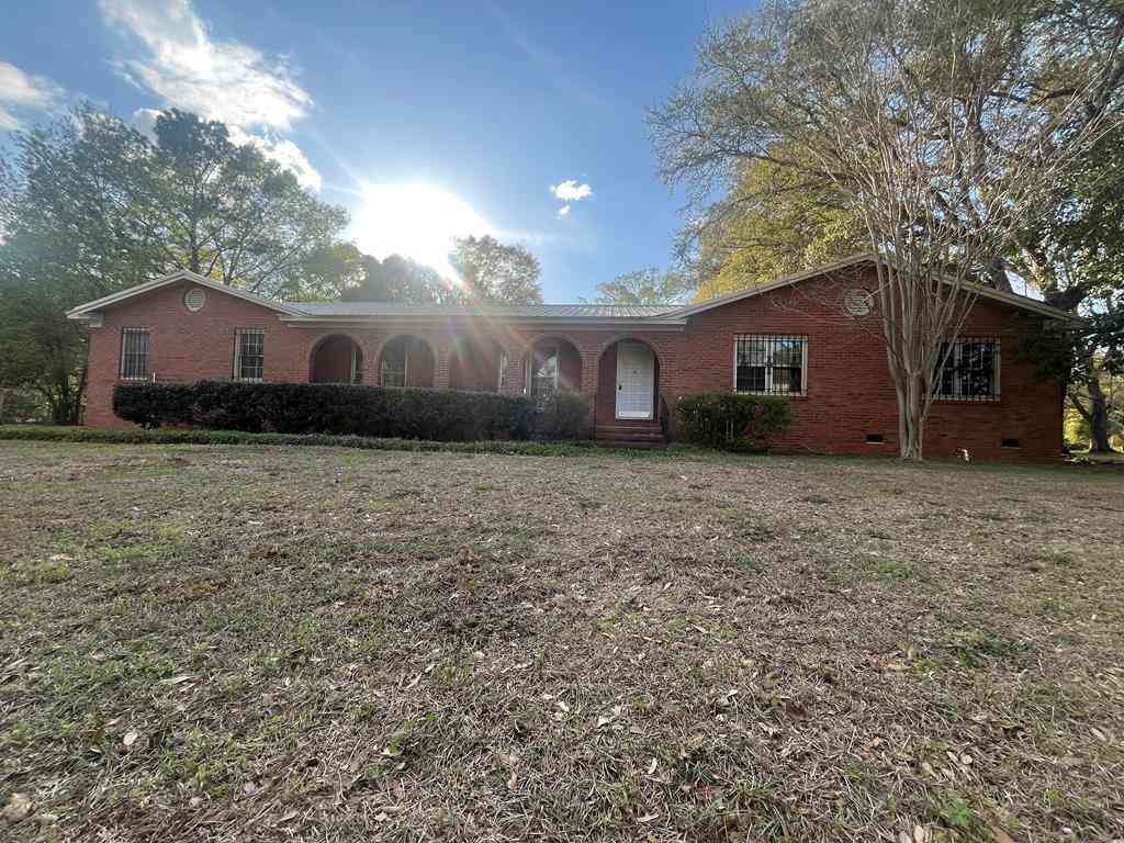 Homes For Sale - 619 Springfield Drive<br/> Albany, GA 31707