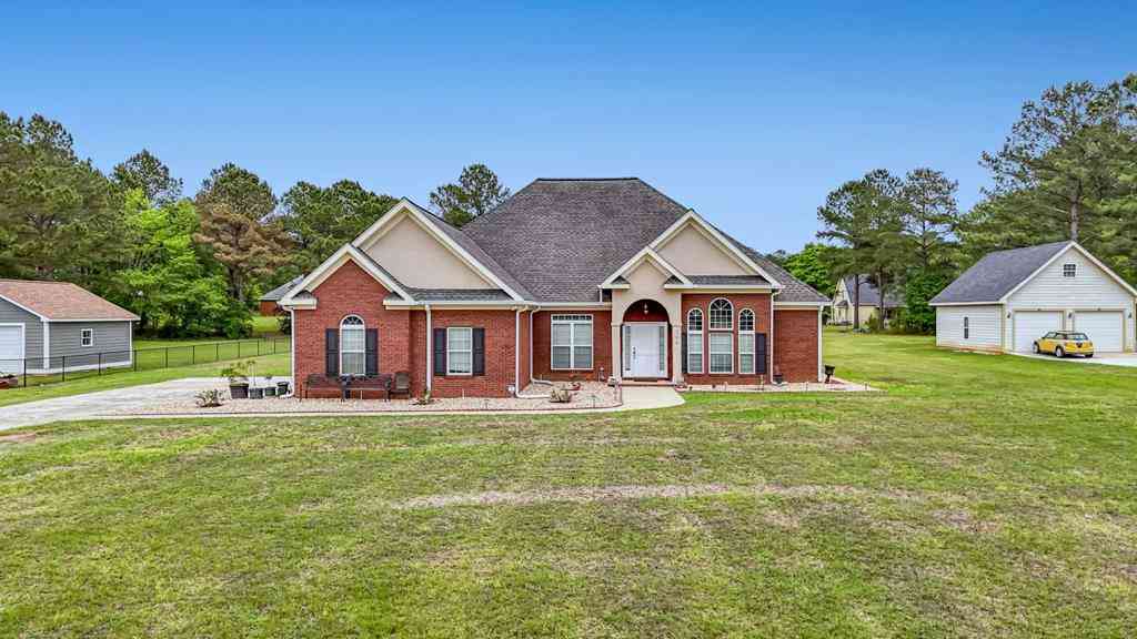 Homes For Sale - 106 Ivy Lane<br/> Albany, GA 31721