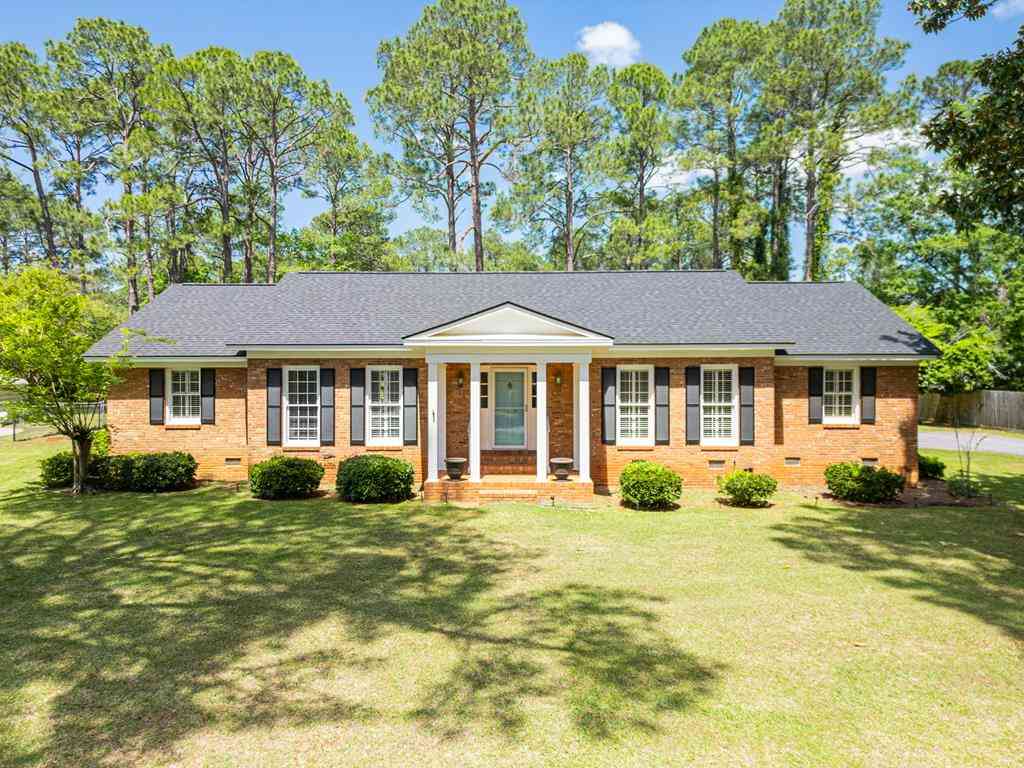 Homes For Sale - 3207 Lancaster Lane<br/> Albany, GA 31721