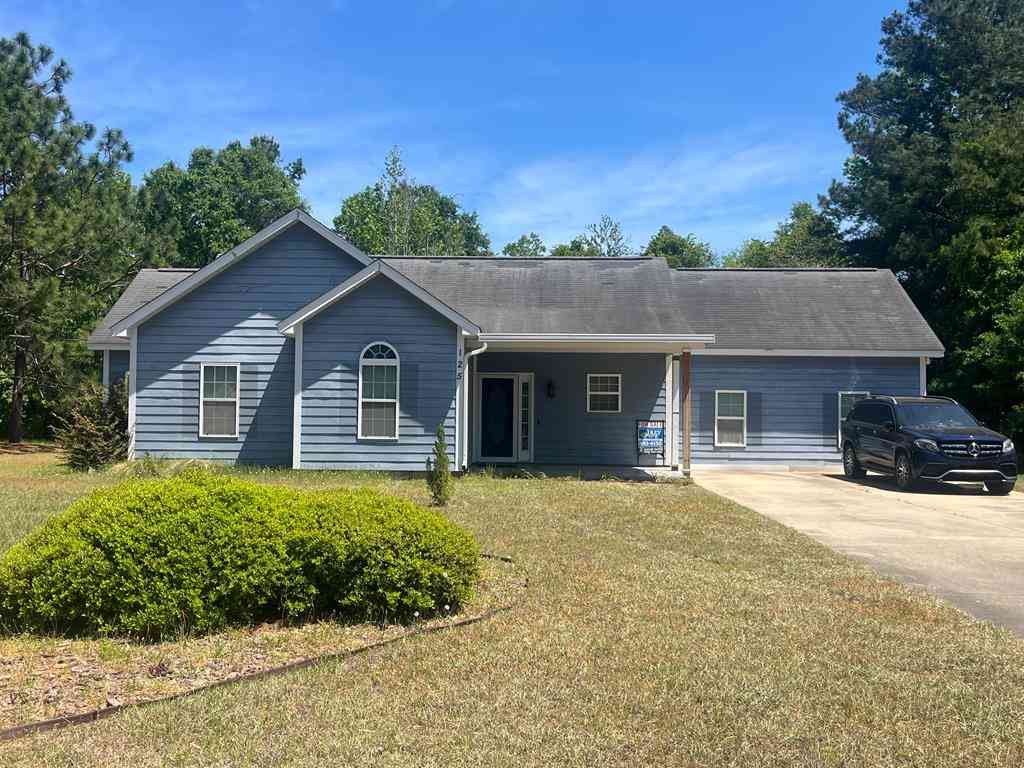 Homes For Sale - 125 Marlee Court<br/> Leesburg, GA 31763