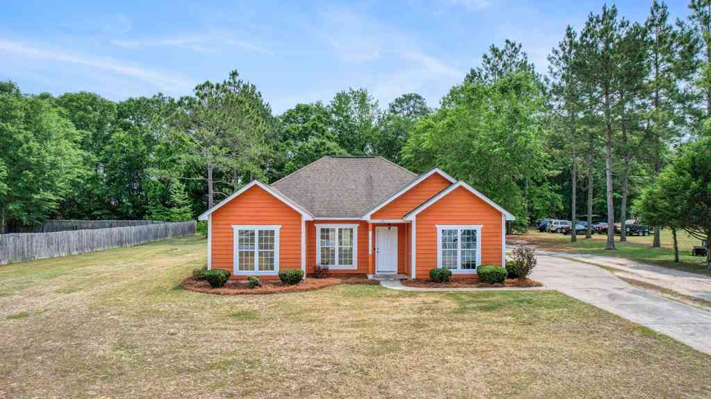 Homes For Sale - 139 Aubry Court<br/> Leesburg, GA 31763