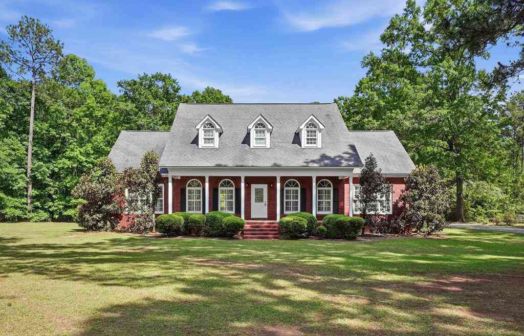Homes For Sale - 1006 Spring Hill Drive<br/> Albany, GA 31721