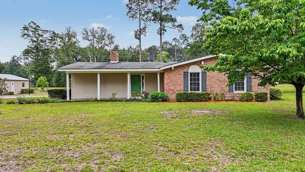 Homes For Sale - 110 Greyfriar Lane<br/> Leesburg, GA 31763