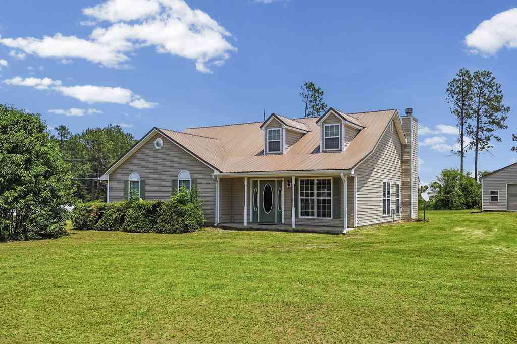 Homes For Sale - 311 Sumner Road South<br/> Sumner, GA 31789