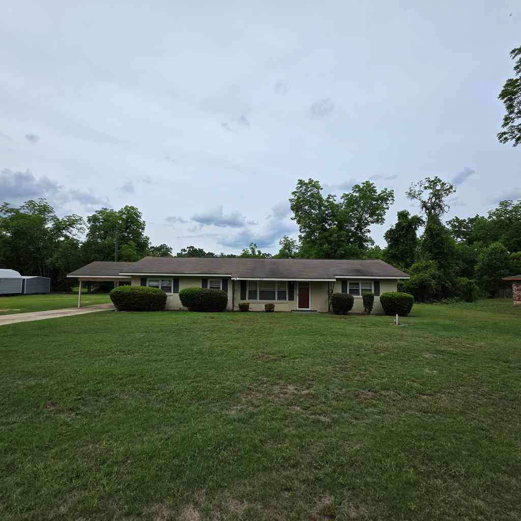 Homes For Sale - 103 SE Rosewood Drive<br/> Albany, GA 31705