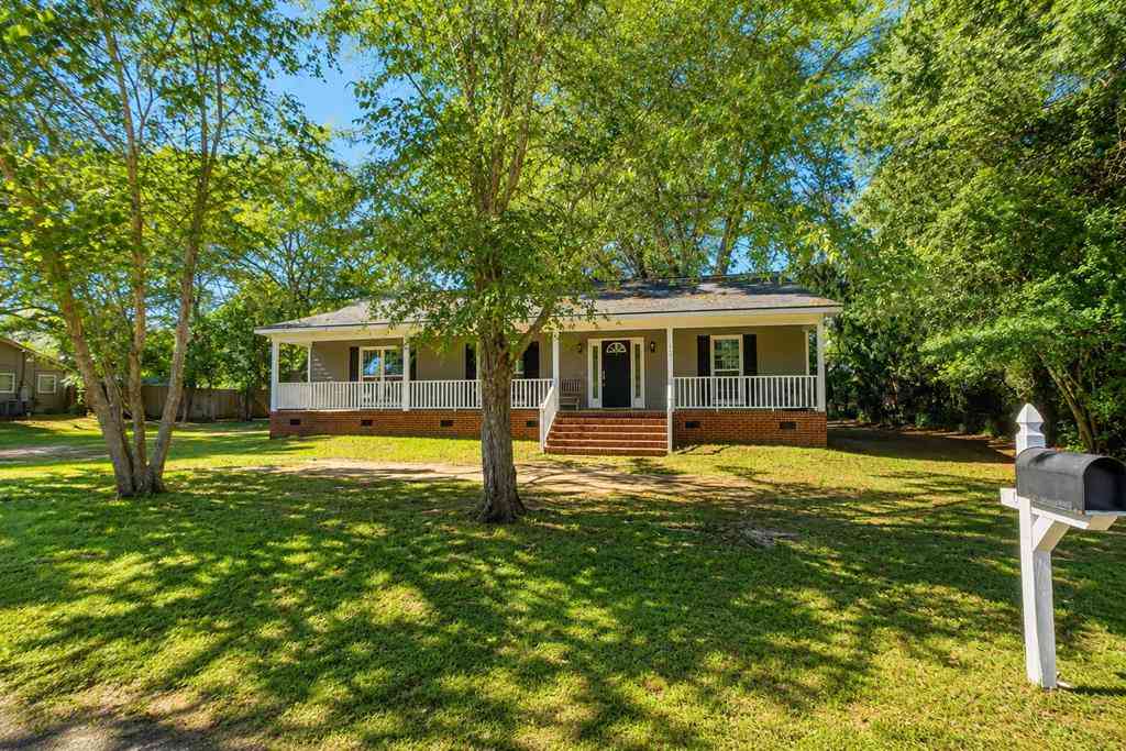 Homes For Sale - 130 Callaway Street<br/> Leesburg, GA 31763