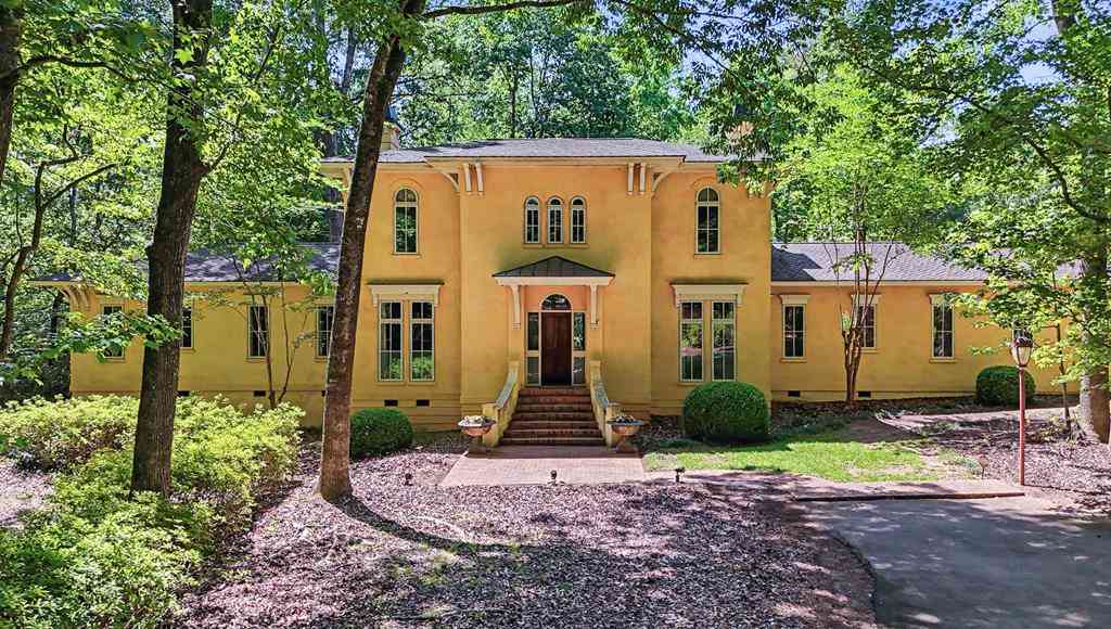Homes For Sale - 2403 Pendleton Street<br/> Albany, GA 31721