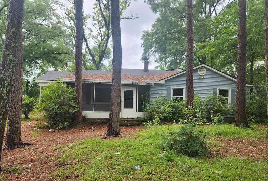 Homes For Sale - 203 S Valencia Drive<br/> Albany, GA 31707