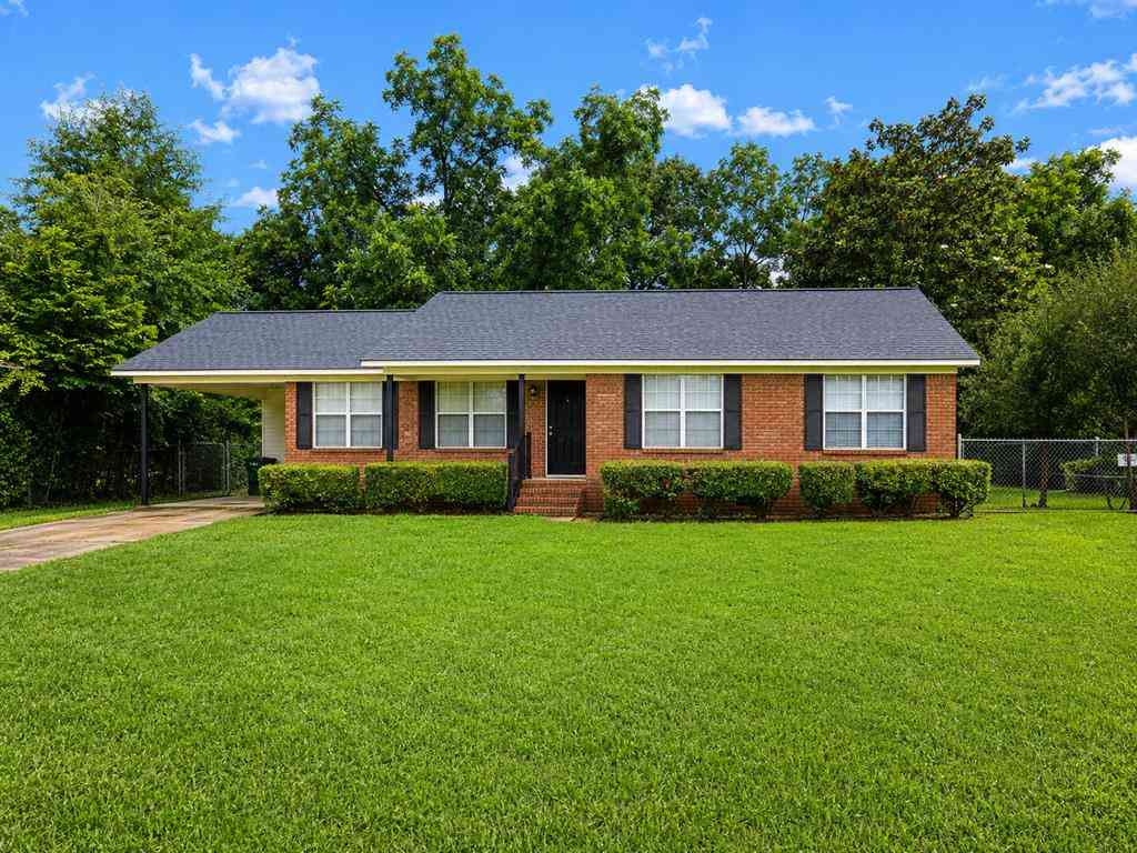Homes For Sale - 1508 Canary Lane<br/> Albany, GA 31705