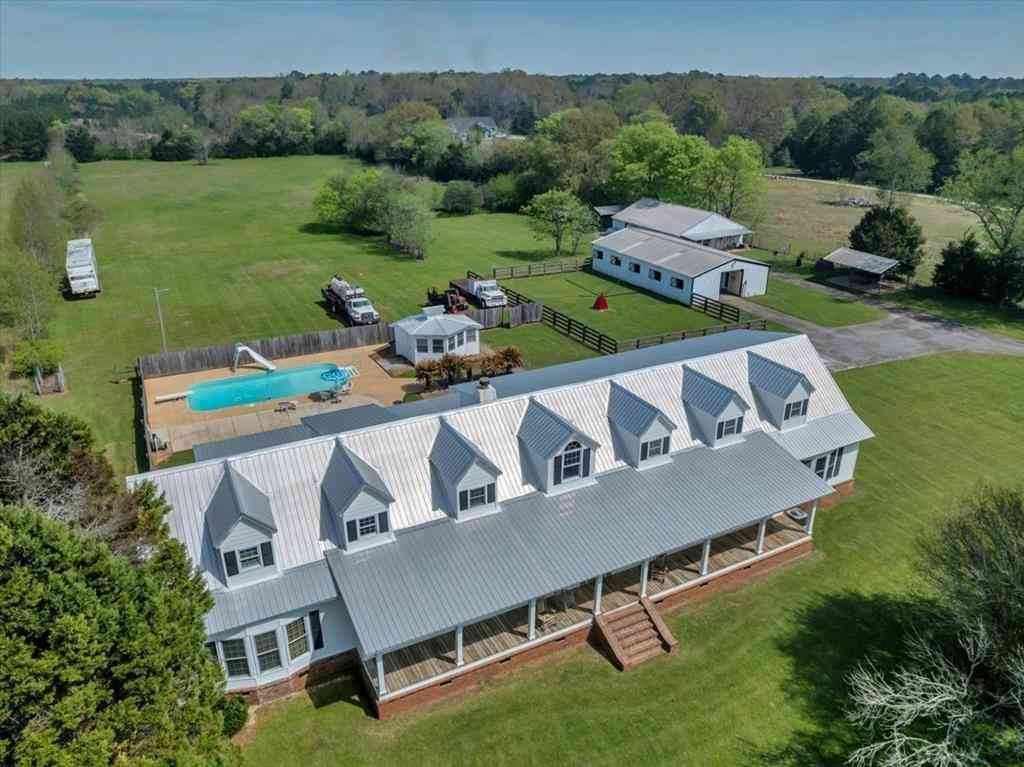 Homes For Sale - 254 Fussell<br/> Leesburg, GA 31763