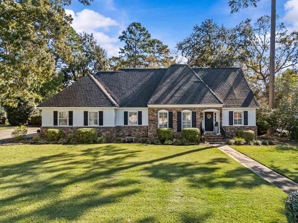 Homes For Sale - 2514 E E Doublegate Drive<br/> Albany, GA 31721