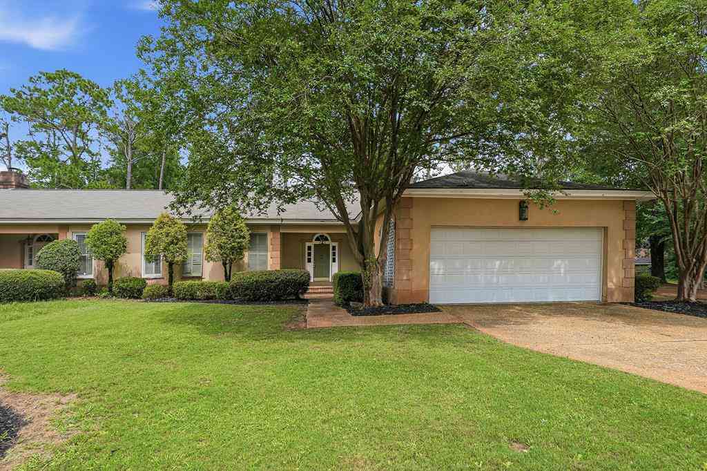 Homes For Sale - 2316 Old Dominion Road<br/> Albany, GA 31721