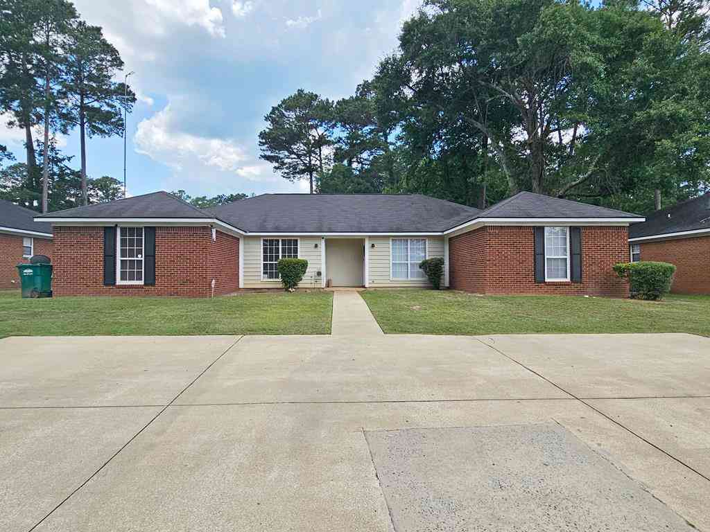 Multifamily For Sale - 1615 Whisperwood St<br/> Albany, GA 31721