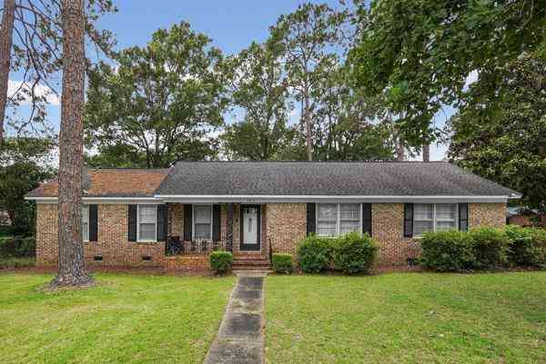Homes For Sale - 1817 Green Valley Lane<br/> Albany, GA 31705