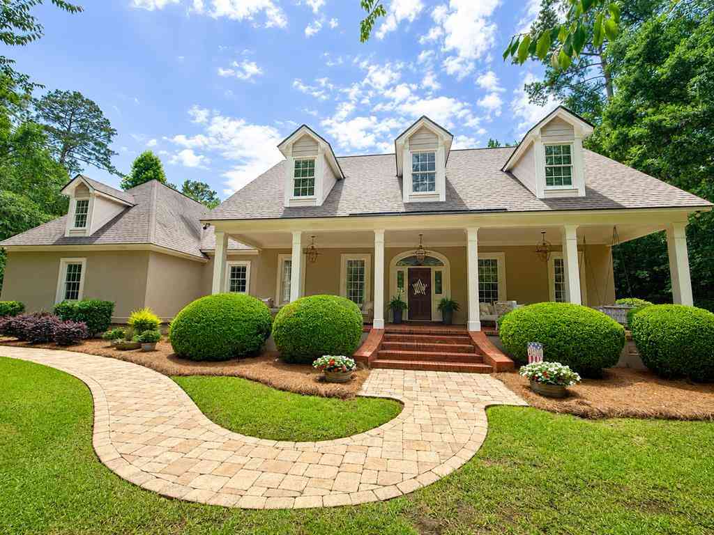 Homes For Sale - 2509 Old Ivy Lane<br/> Albany, GA 31721