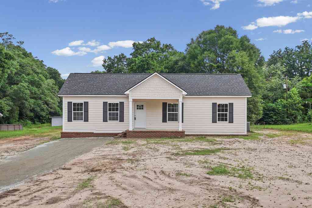 Homes For Sale - 154 Creekside Drive<br/> Lee County, Leesburg, GA 31763