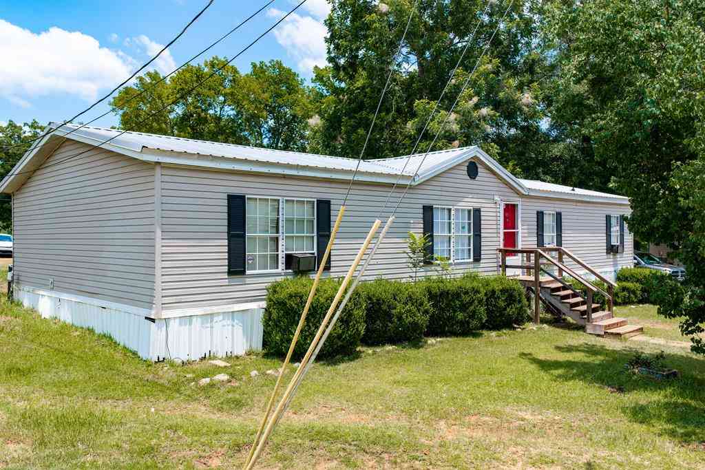 Homes For Sale - 45 Brady Road<br/> Blakely, GA 39823