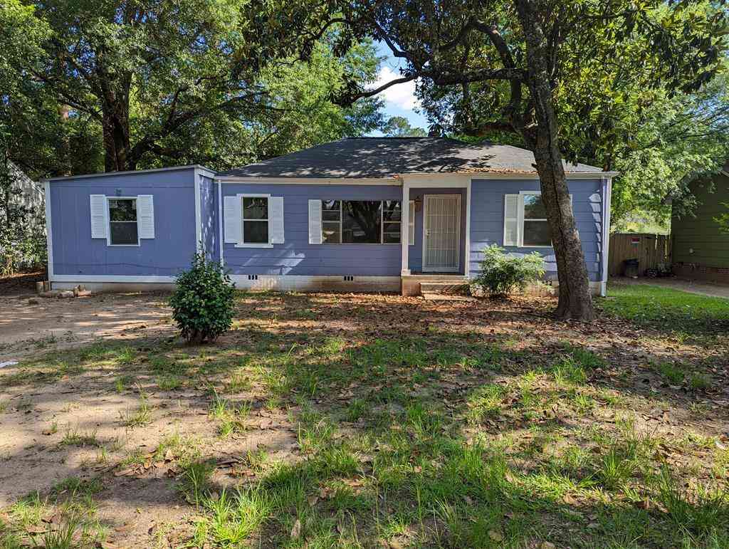Homes For Sale - 1306 Highland Avenue E<br/> Dougherty County, Albany, GA 31705