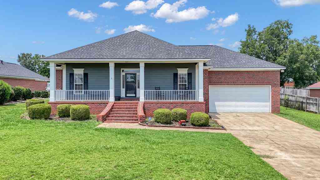 Homes For Sale - 3103 Columbia Lane<br/> Albany, GA 31721