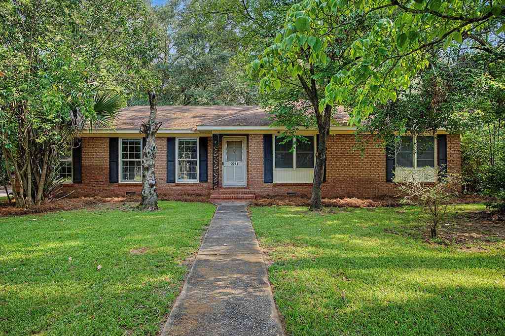 Homes For Sale - 2214 Stuart Avenue<br/> Albany, GA 31707