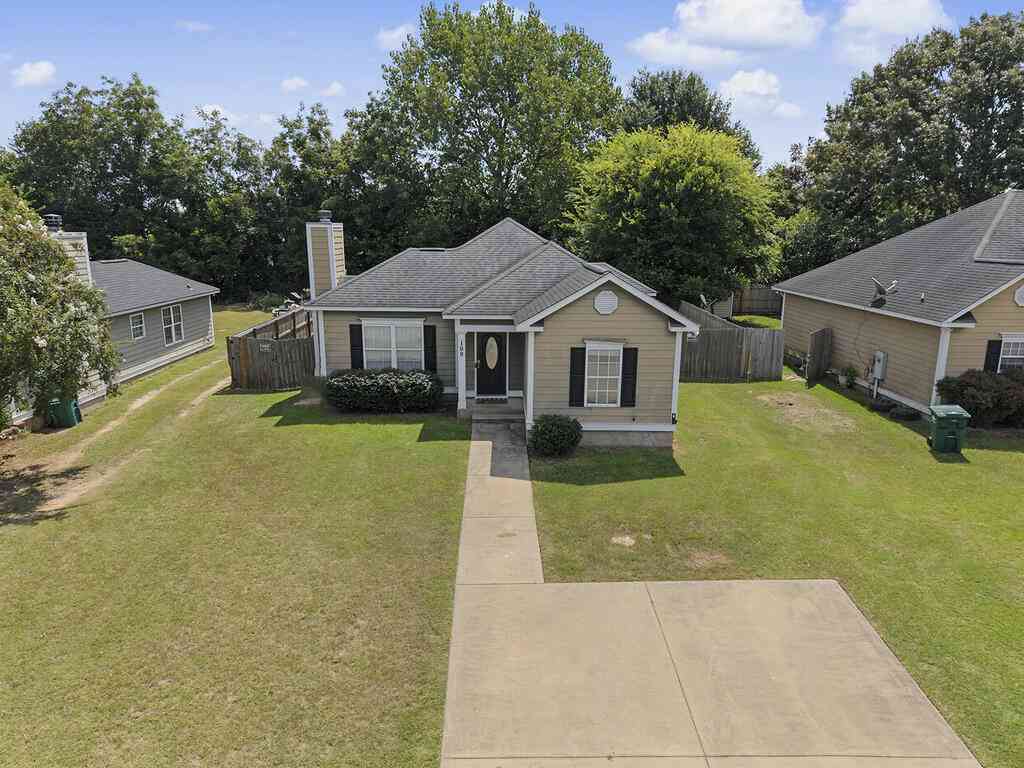 Homes For Sale - 108 Mayfield Drive<br/> Leesburg, GA 31763
