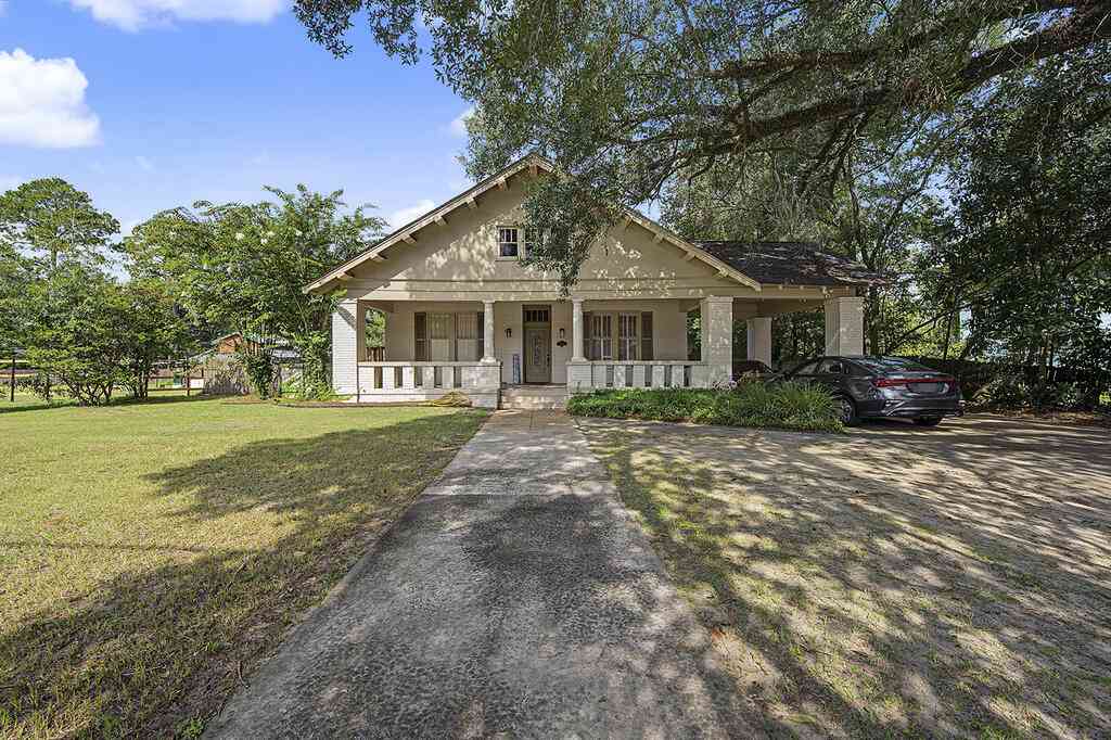 Homes For Sale - 1207 N Madison Street<br/> Albany, GA 31701