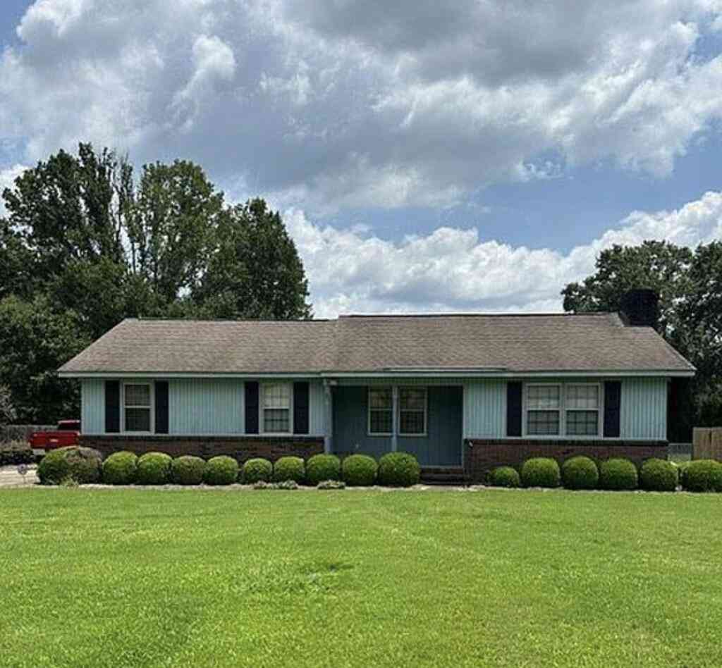 Homes For Sale - 146 Cannon Drive<br/> Leesburg, GA 31763