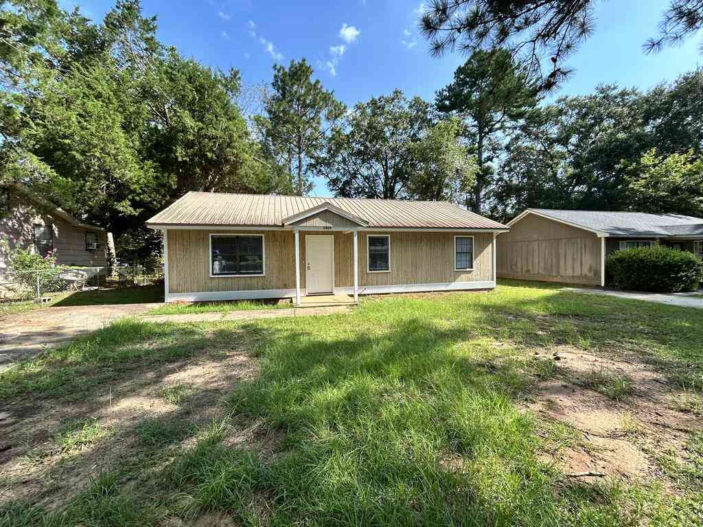 Homes For Sale - 1409 Westcliff Ct<br/> Albany, GA 31705