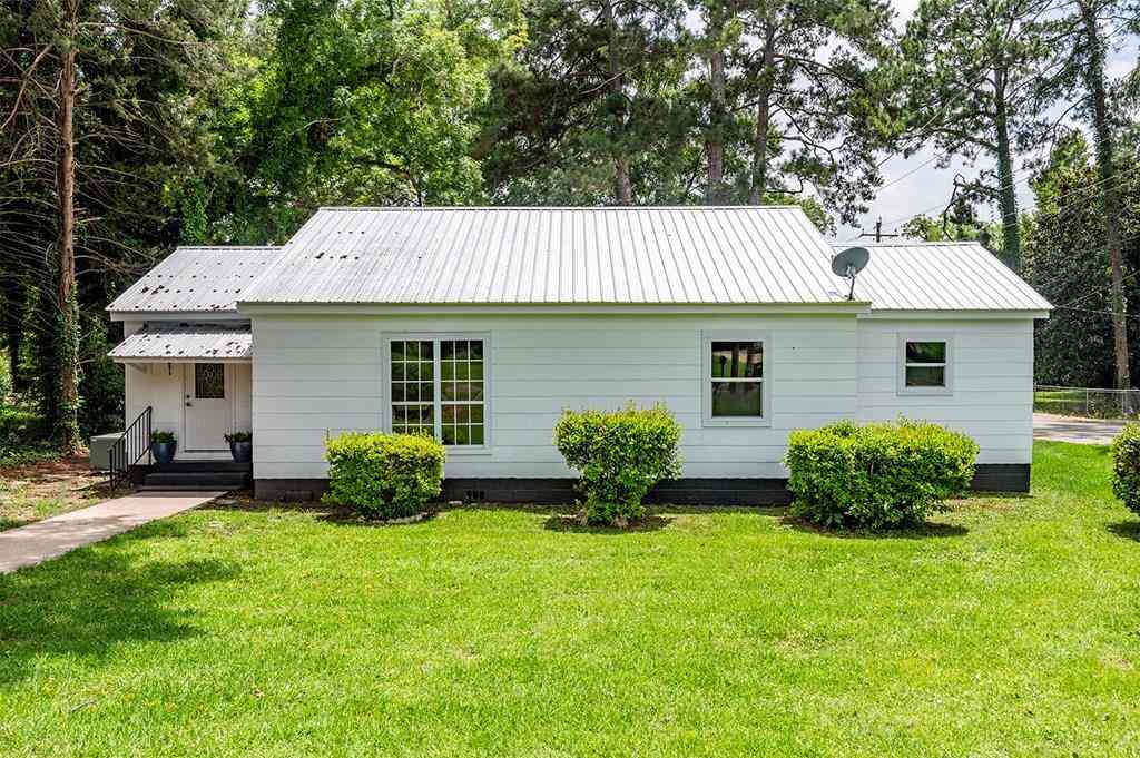 Homes For Sale - 707 Johnson Street Se<br/> Dawson, GA 39842