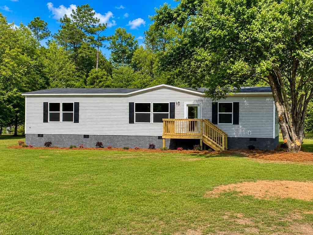 Homes For Sale - 112 Renee Ln<br/> Sylvester, GA 31791