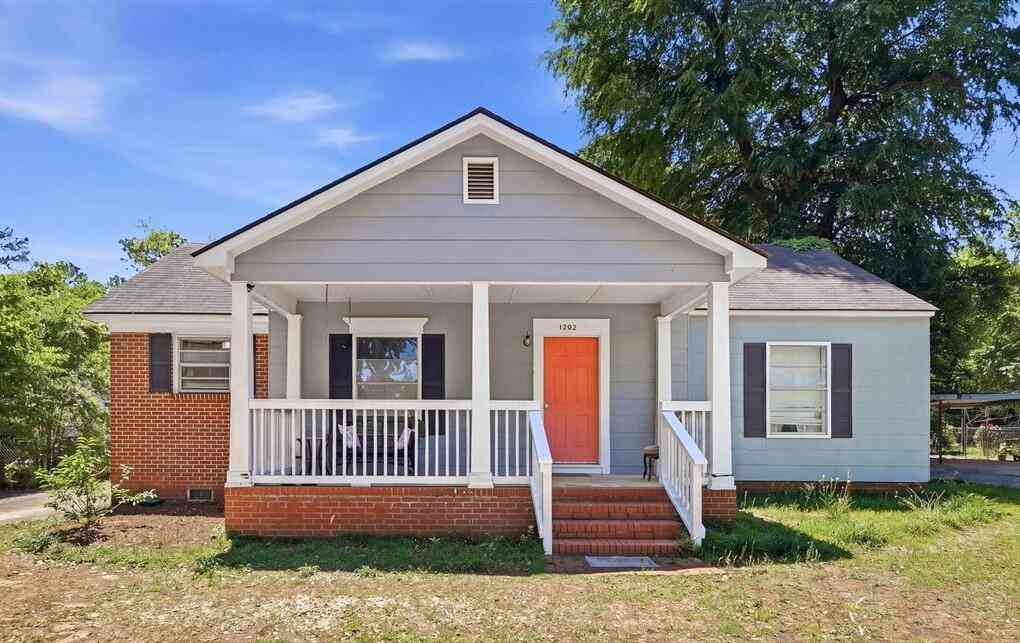 Homes For Sale - 1302 Seventh Ave<br/> Dougherty County, Albany, GA 31707
