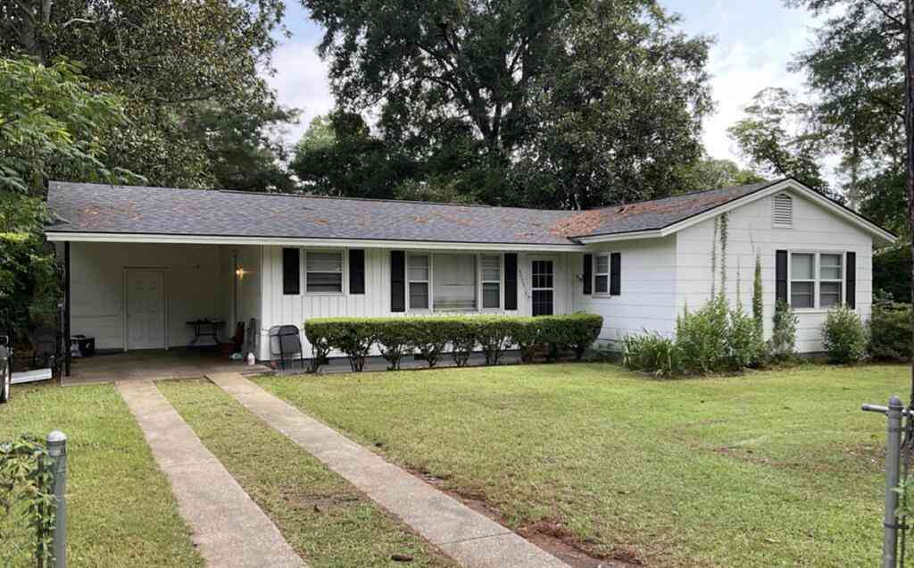 Homes For Sale - 2523 Brierwood Drive<br/> Dougherty County, Albany, GA 31705